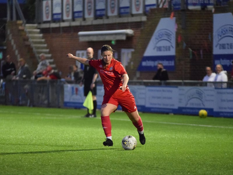 Worthing FC Women beat AFC Acorns and lift the London and SE premier division title
