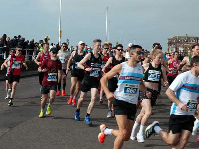 Hastings Half Marathon 2026 - pictures by Frank Copper