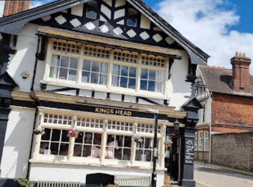 A classic pub with a great atmosphere, serving pub classics and local ales