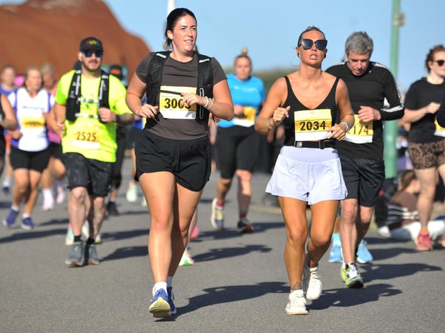 Littlehampton 10K 2026. HR26090601 Pic Hollie Robards/Iconic Media Group