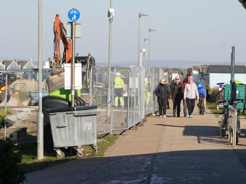 BEACH GREEN LANCING WORKS : New photos show how works are progressing on a ‘new segregated cycle path’ in Lancing.
