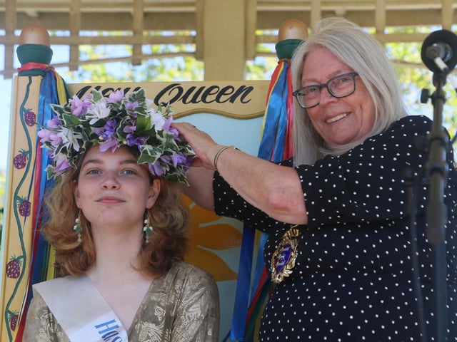 Crowning of the May Queen in Alexandra Park, Hastings, on May 11 2025. Photo by Roberts Photographic.
