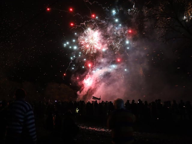 Robertsbridge Bonfire 2023. Photo by Andrew Clifton.