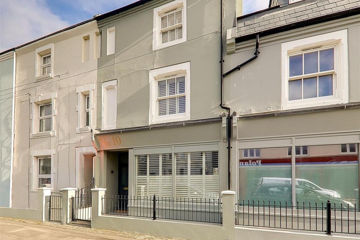 This stunning period property with original features has come on the market in Worthing town centre