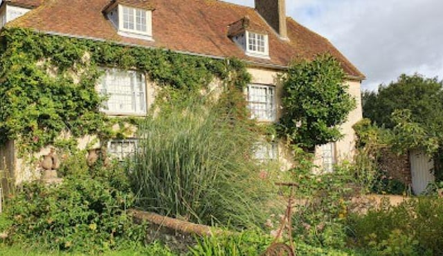 This former home of the Bloomsbury Group, a group of influential artists and writers, is now a museum showcasing their work and lives