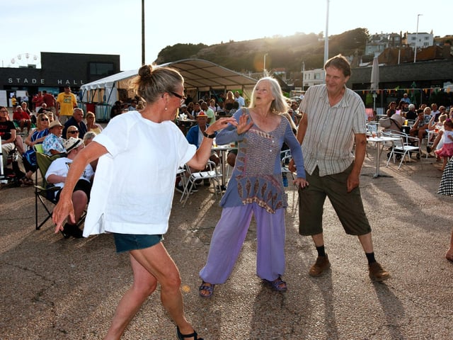 Hastings Old Town Carnival Week: Nearly on the Beach Concert. Pic by Frank Copper.