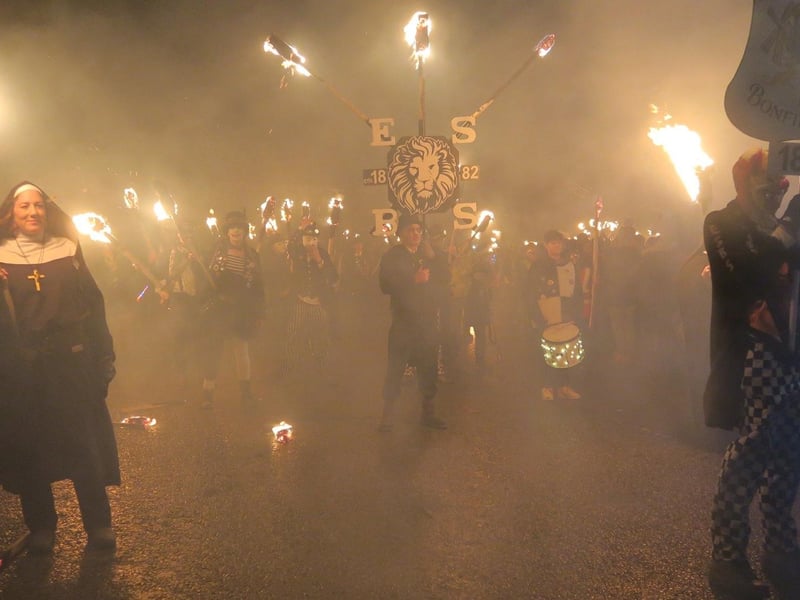 Ewhurst & Staplecross Bonfire 2023. Photo by Andrew Clifton.
