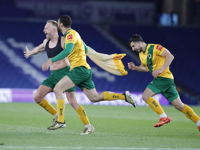 Horsham FC are champions of Sussex again after their last-gasp Sussex Transport Senior Cup final win over Littlehampton Town.