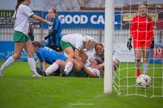 Rockettes remain unbeaten as they overcame their strongest test yet to beat 1st placed Saltdean United Development at Nyewood Lane. Photographer David Richardson was there to catch the action