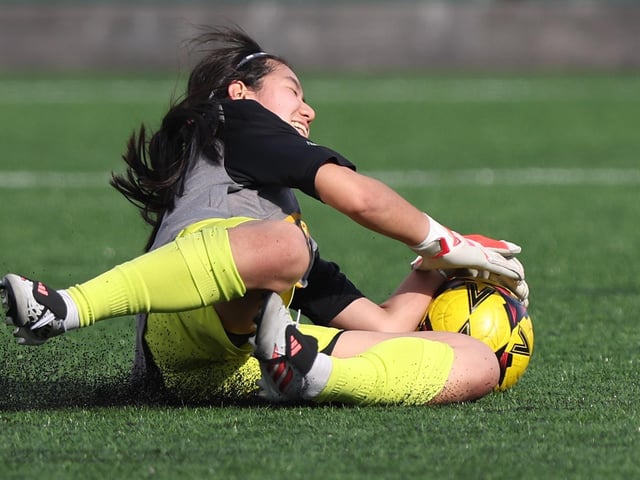 Newhaven Ladies v Sutton, London and SE League Premier