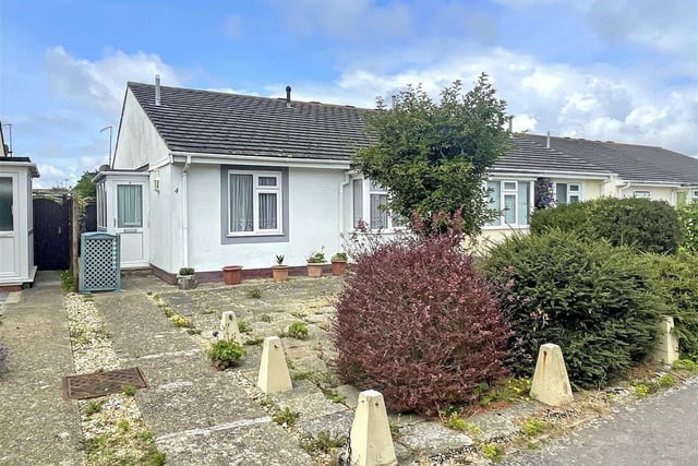This two-bedroom bungalow in Beaumont Park sits perfectly between Littlehampton and Rustington in a quiet, off-road position. It is on the market with Glyn Jones at £375,000.