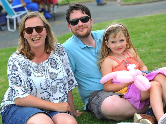 Fun and games in Denton Gardens at the community picnic