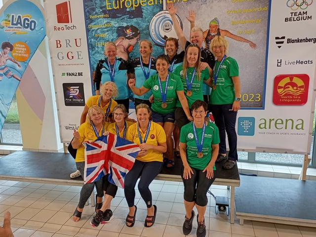 CTLSC Ladies 200+ Medley Relay team L to R, Marsha Bayliss-Cutler, Jennifer Amos, Donna Wickens & Vanessa Eagland on the podium together with the Gold and Bronze medallists