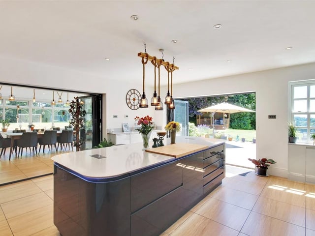 Powdermill Lane, Battle, East Sussex