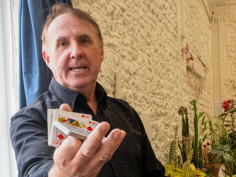 Robbie the Magician entertaining visitors