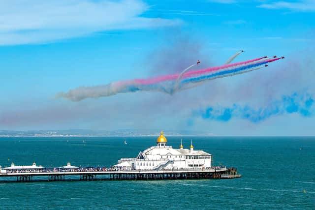 Red Arrows at Airbourne