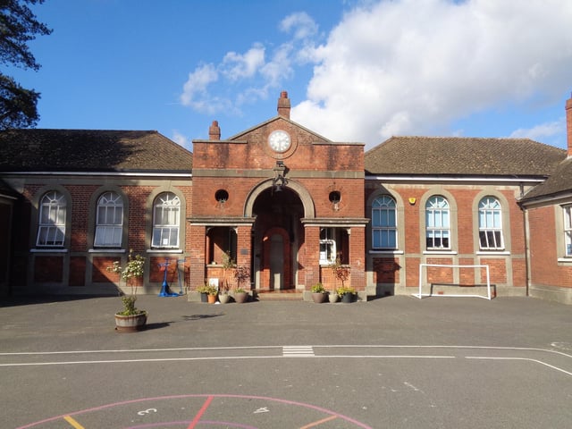 Hassocks Infant School had 98 applicants put the school as a first preference but only 90 of these were offered places. This means 8 or 8.2% did not get a place.