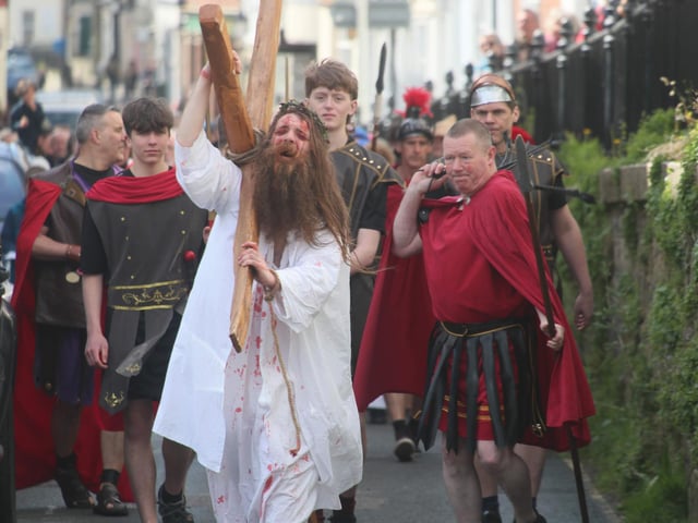 Procession of Witness 2024 on Good Friday in Hastings Old Town. Photo by Roberts Photographic.