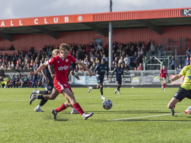 Worthing v Dagenham and Redbridge, National South