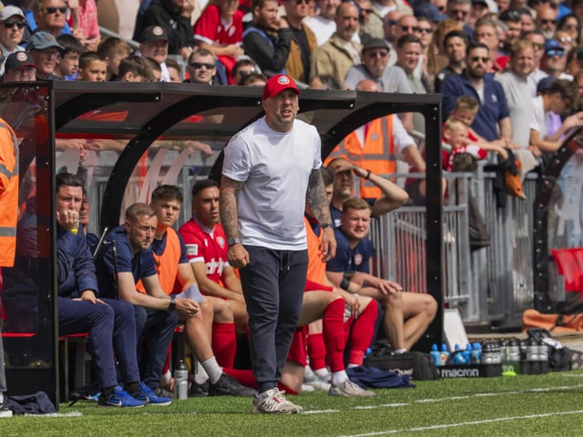 Worthing beat Ebbsfleet to clinch the National League South title