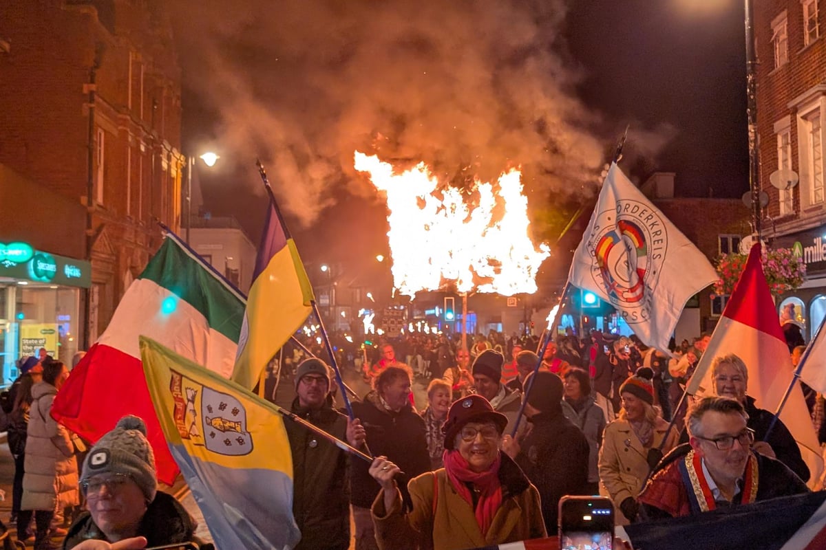 Bonfire Night celebrations draw crowds across Sussex