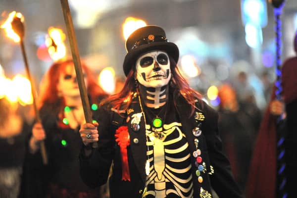 Burgess Hill Bonfire Night 2026. HR26092801 Pic Hollie Robards/Iconic Media Group