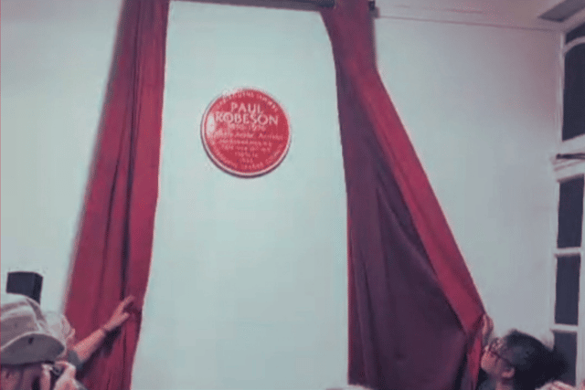 The plaque unveiled by the Mayor of Eastbourne and Councillor for Tourism and Heritage