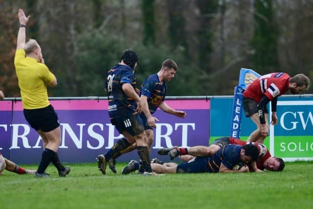 Tom Meyer scores Worthing Raiders' third try v Hammersmith and Fulham | Stephen Goodger