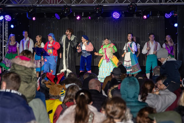 The cast of the Spillers Pantomime Beauty and the Beast onstage.