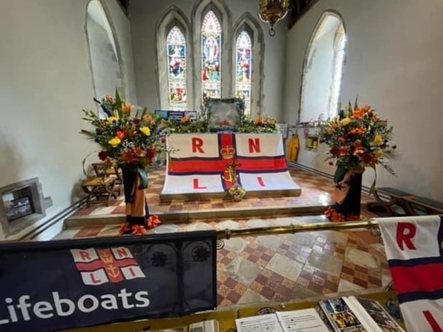 A flower festival was held at a church in Pevensey Pay in a fundraiser for Eastbourne’s RNLI.