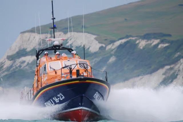 RNLI release statement after Hastings and Eastbourne lifeboats called to ...