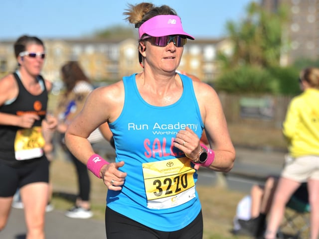 Littlehampton 10K 2026. HR26090601 Pic Hollie Robards/Iconic Media Group