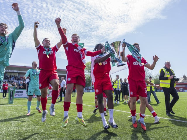Worthing beat Ebbsfleet to clinch the National League South title