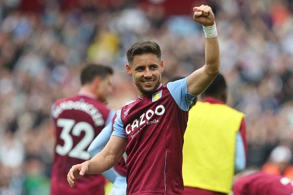 Harry said: "Alex Moreno might just be January’s best signing, he’s been terrific. He was fantastic against Arsenal and was such a threat all game long. He’s quick, good on the ball and so positive. Villa were brilliant and he was as good as anyone on the park."