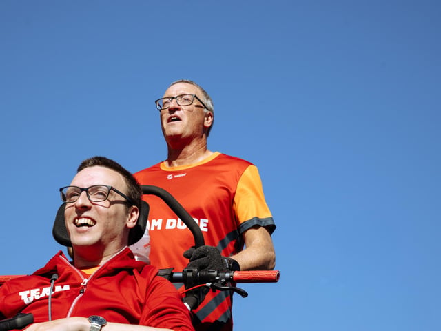 Images of runners in the 2025 Brighton Marathon