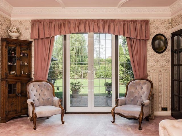 Three reception rooms - study/snug, dining room and living room