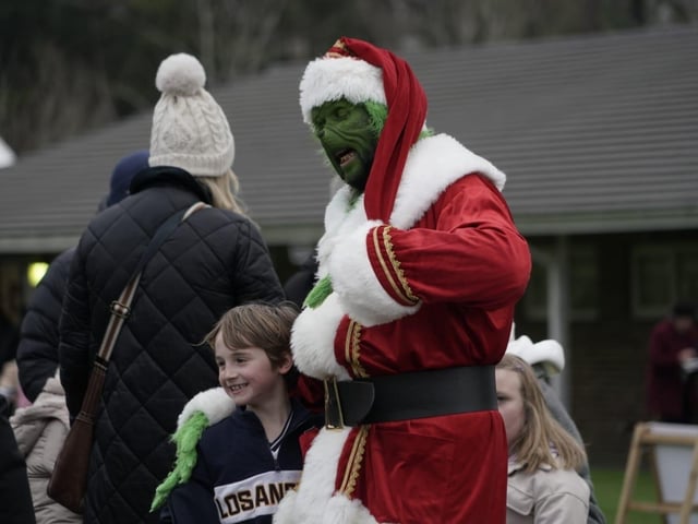 Boxing Day racing at Fontwell Park, 2025