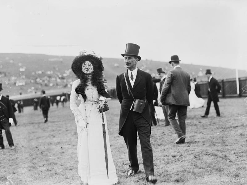 Captain Hanky and Miss Millicent James at a race meeting in Goodwood, circa 1909.