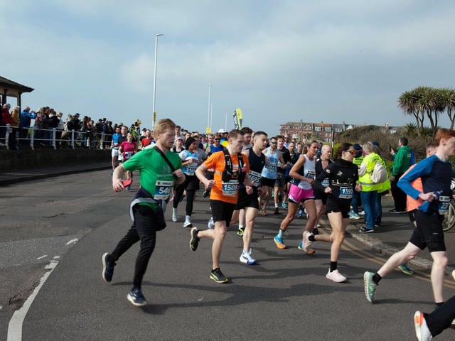 Hastings Half Marathon 2026 - pictures by Frank Copper