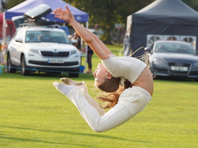 Hundreds enjoy return of free Worthing music festival BroadFest – In Pictures
