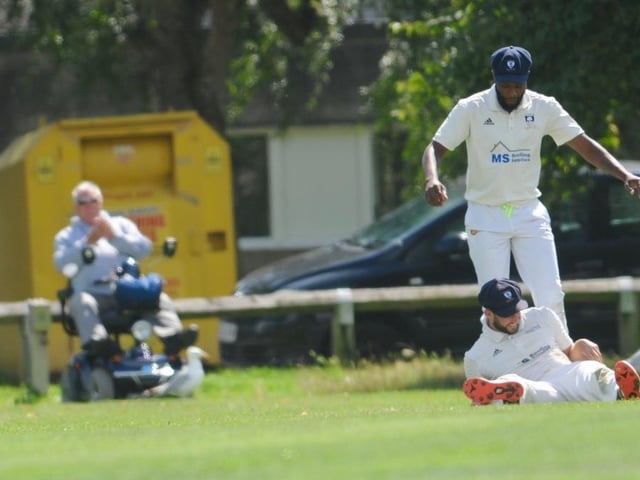 Action between Broadwater CC and Goring CC in Division 4 West of the Sussex Cricket League