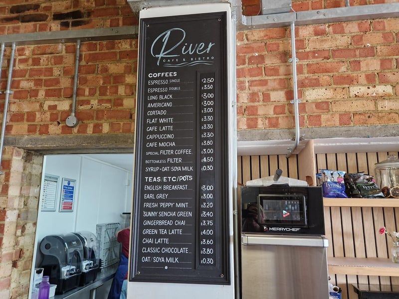 River Café & Bistro opened around a month ago. It used to be Tomfoolery and is still very popular with the locals and people visiting Shoreham