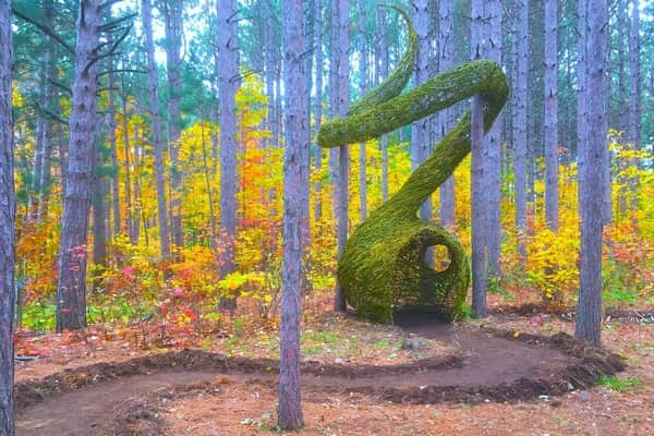 Atamatik, meaning ‘at the heart of the tree’, made by Two Circles Design and Creations-sur-le-champ in Mont-Saint-Hilaire, Quebec, Canada