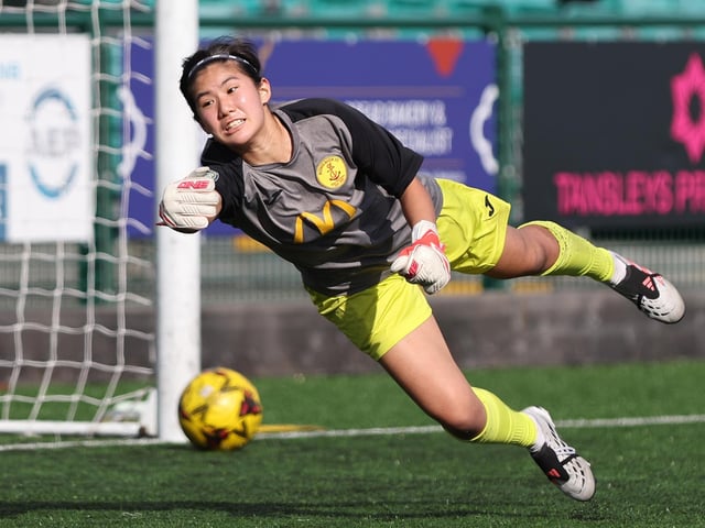 Newhaven Ladies v Sutton, London and SE League Premier