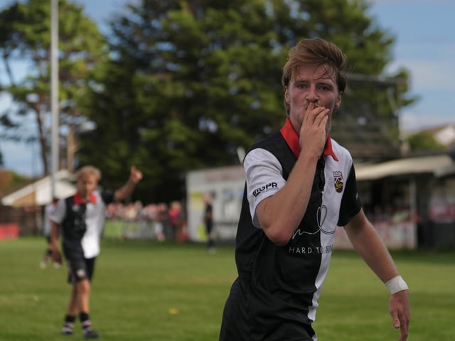 Pagham v Newport IOW, FA Vase
