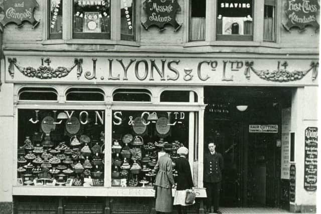 J. Lyons &amp; Co's tea shop at 14 North Road, Brighton 1921