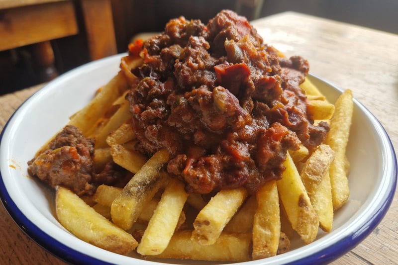 Loaded beef chilli fries
