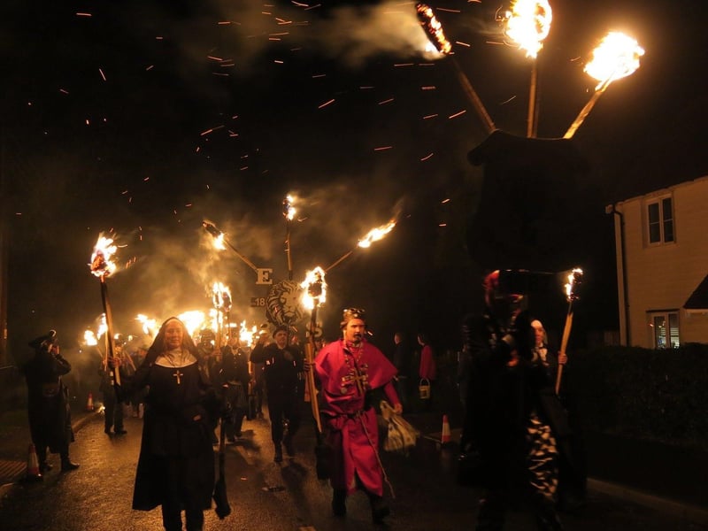 Ewhurst & Staplecross Bonfire 2023. Photo by Andrew Clifton.