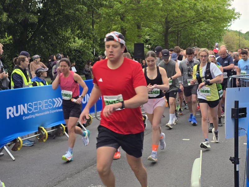 Run Gatwick 2026 half marathon and 5k