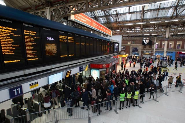 Zwei Bahnhöfe in Sussex zählen zu den verkehrsreichsten in Großbritannien